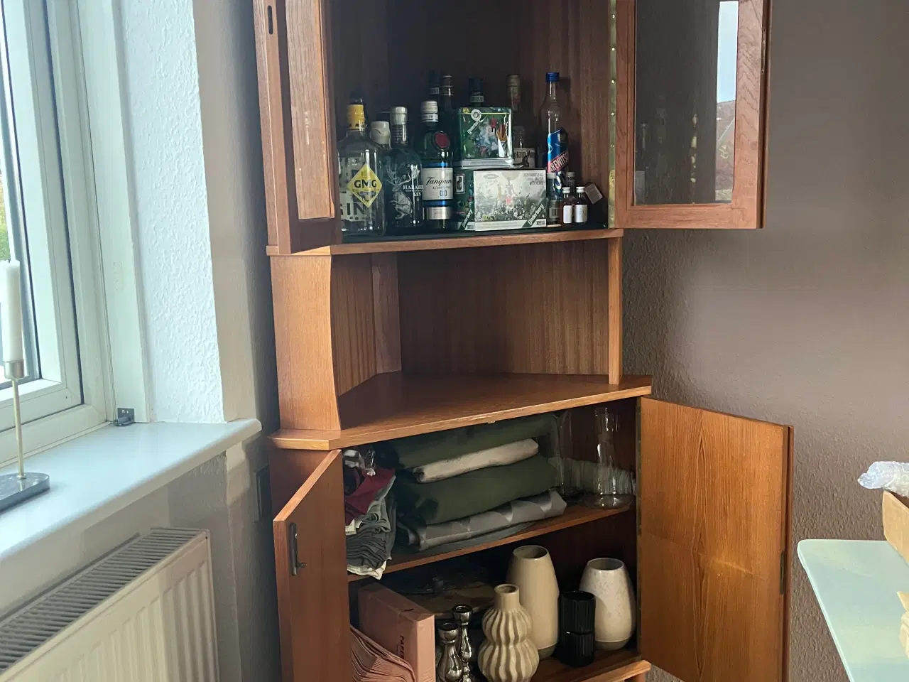 Billede 3 - Vitrineskab / barskab i teak