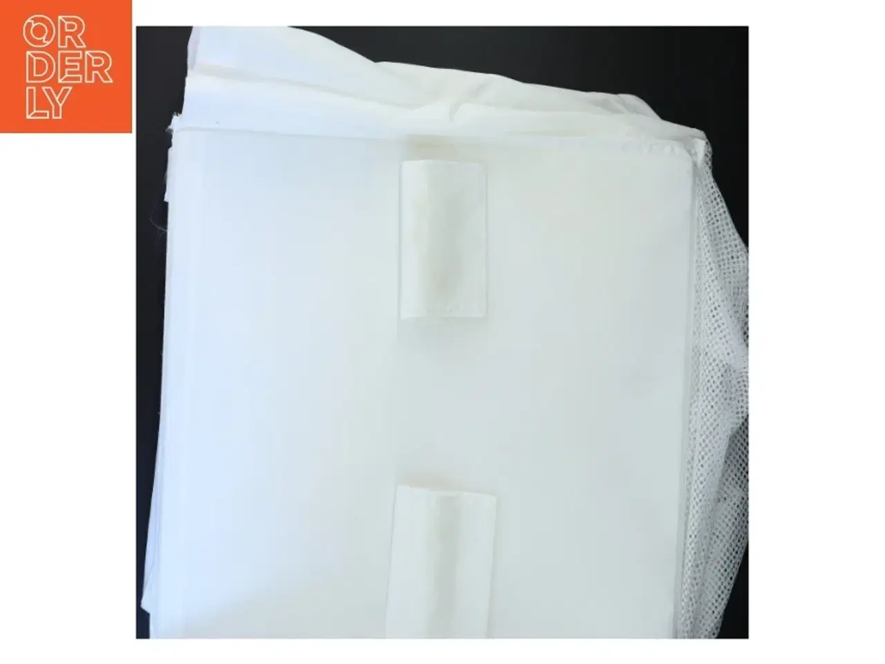 Billede 4 - Hvidt tekstil opbevaringssystem til ophængning fra IKEA (str. 35 x 45 x 125 cm)