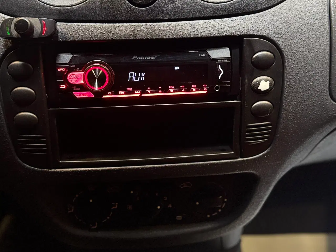 Billede 11 - Pæn og velholdt Citroën C2 – kører perfekt