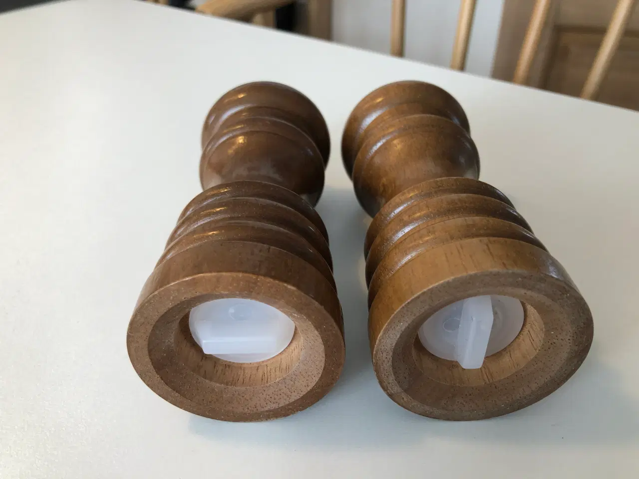 Billede 12 - Saltbøsse i træ