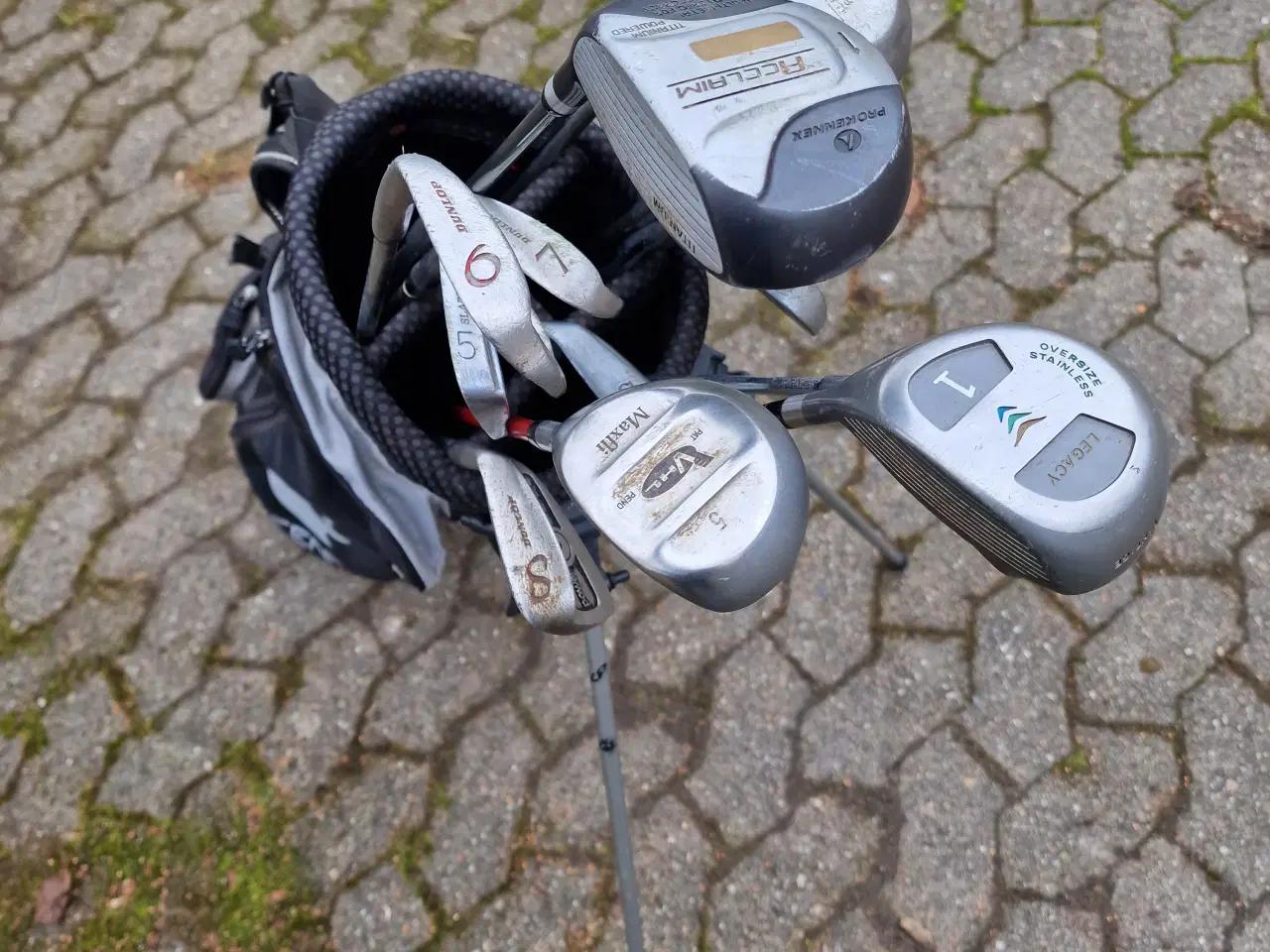 Billede 2 - Golfstandbag FENIX med jern og køller