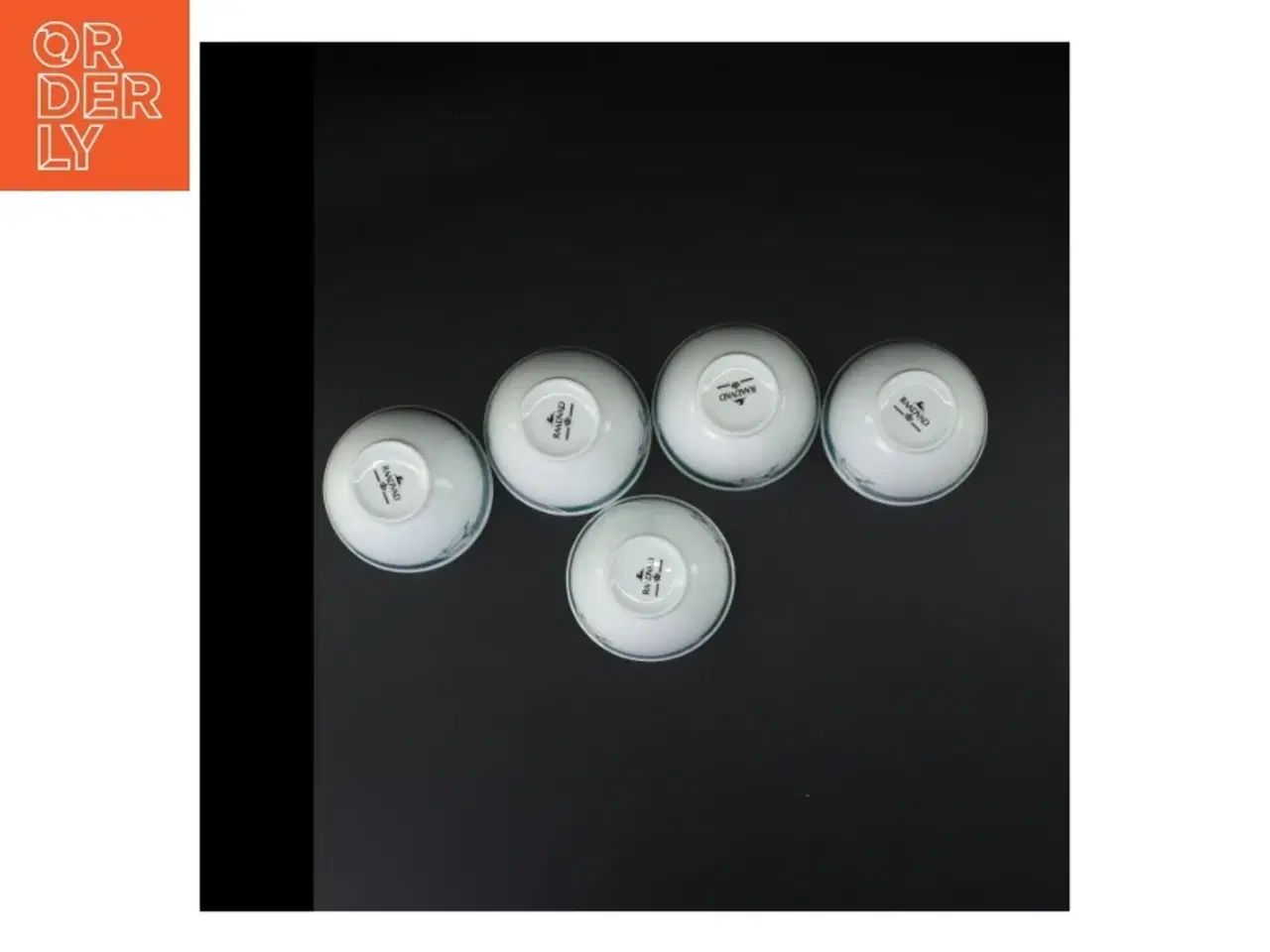 Billede 3 - Sæt af hvide porcelænsskåle fra Raadvad (str. 10 x 6 cm)