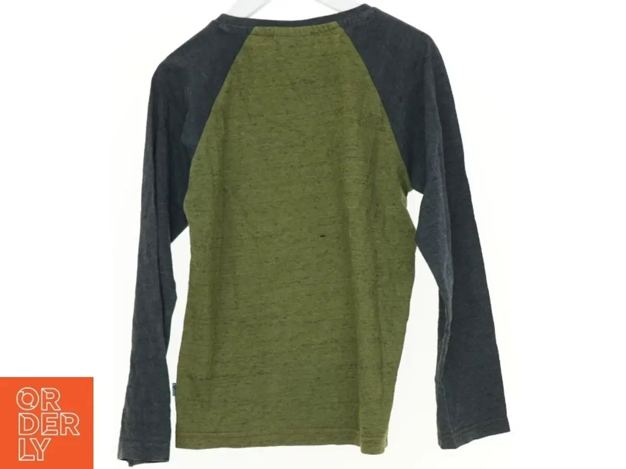 Billede 2 - Bluse fra Hummel (str. 122 cm)