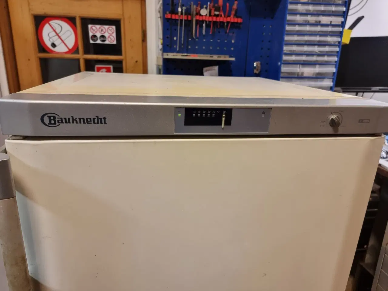 Billede 4 - Skabsfryser af mærket Bauknecht