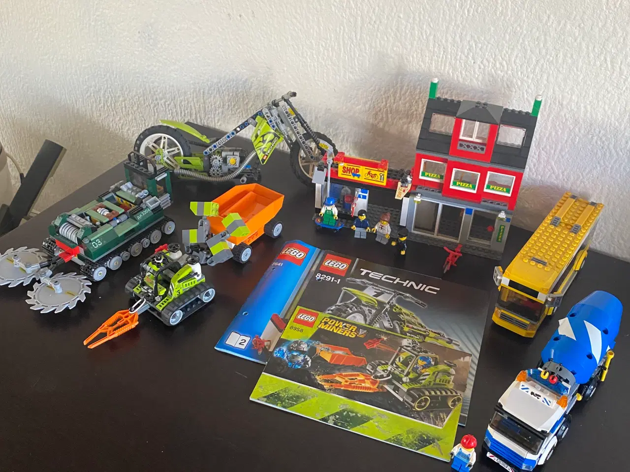 Billede 1 - Blandet ældre Lego sælges. 