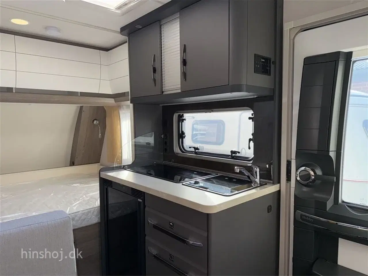 Billede 4 - 2026 - Hobby On Tour 390 SF   Lækker rejsevogn med lav egenvægt fra Hinshøj Caravan A/S