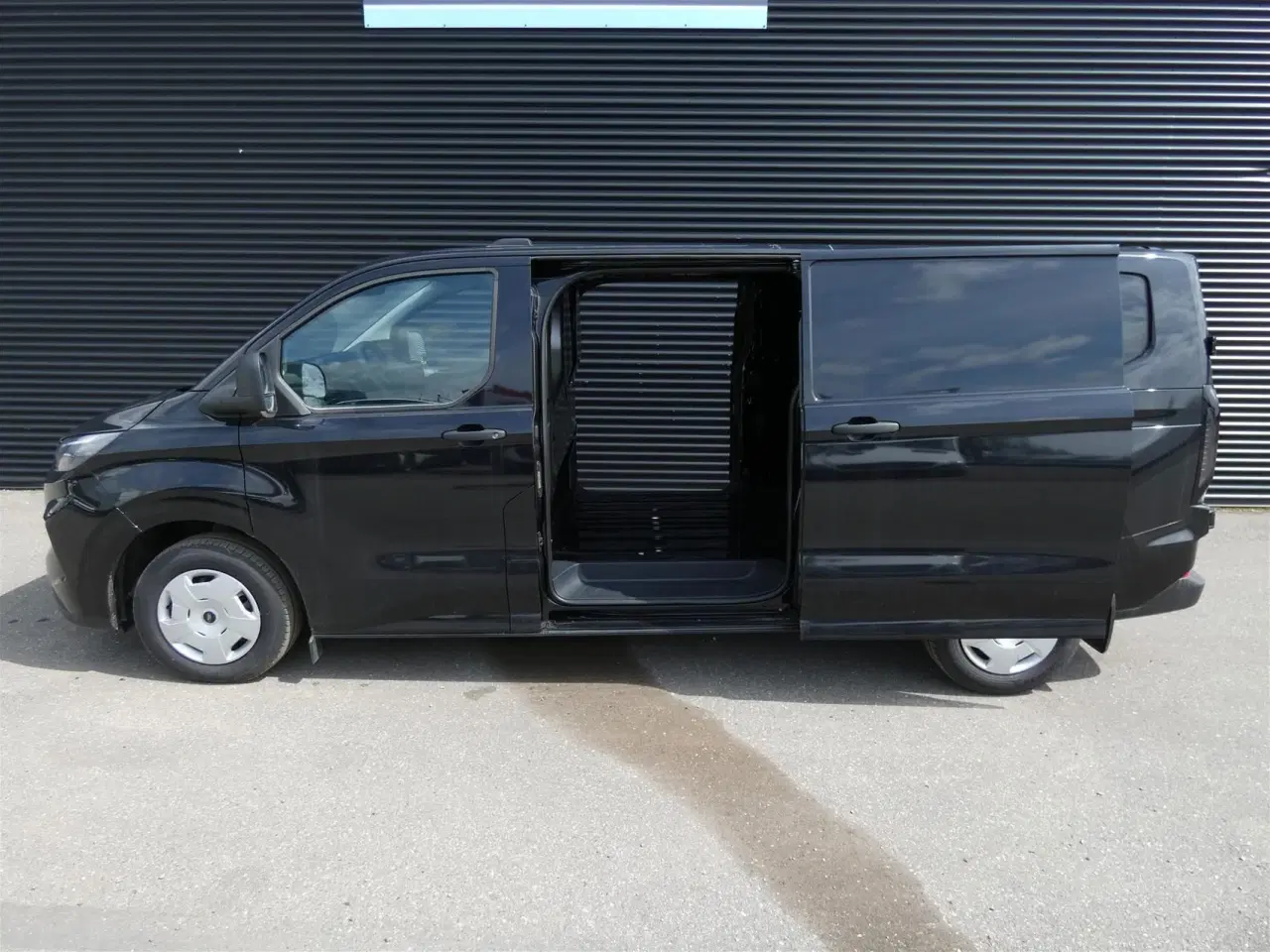 Billede 2 - Ford Transit Custom 320 L2H1 2,0 EcoBlue Trend AWD 170HK Van 8g Aut.