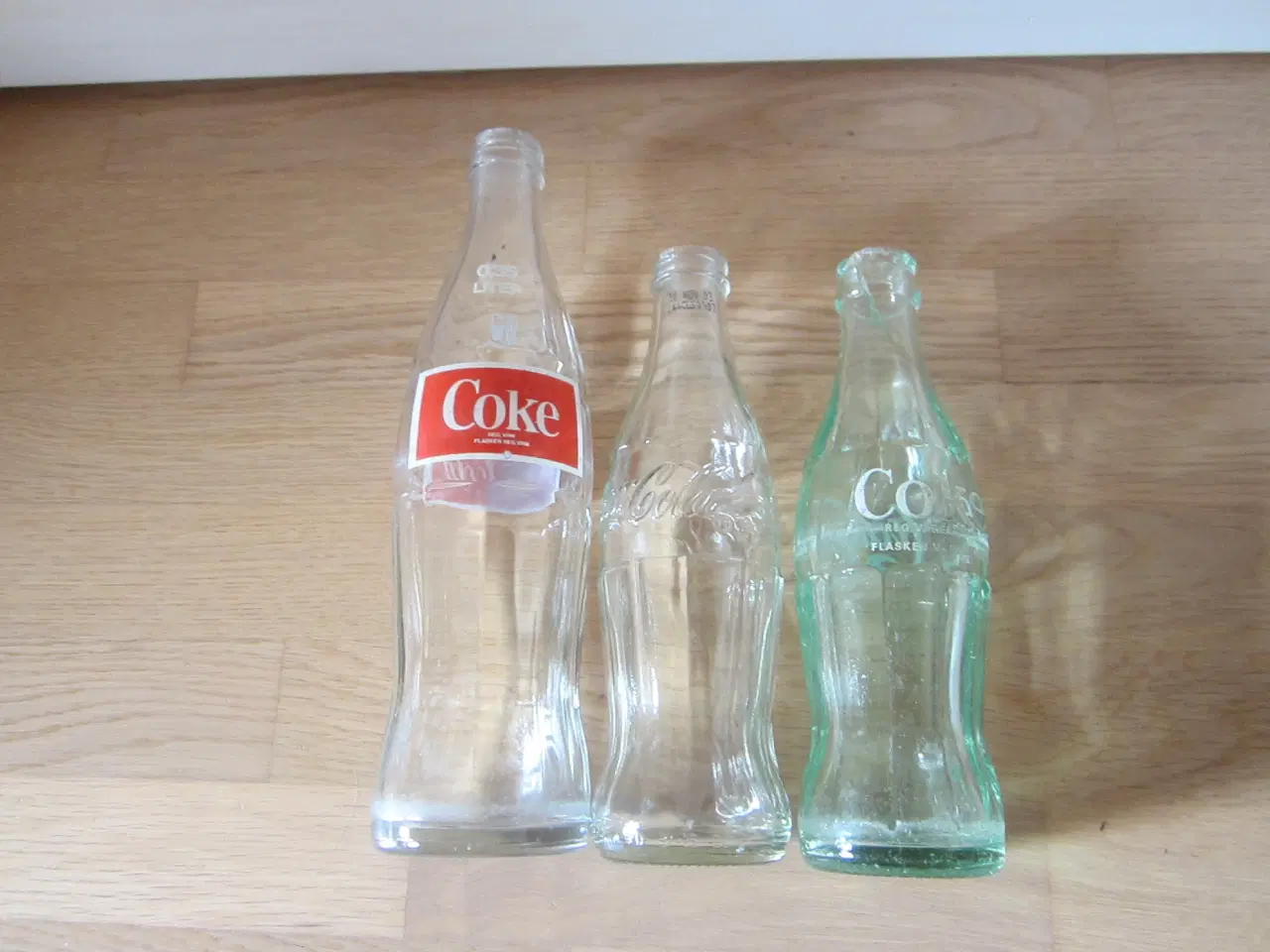 Billede 4 - Coca cola flasker af ældre dato samlet