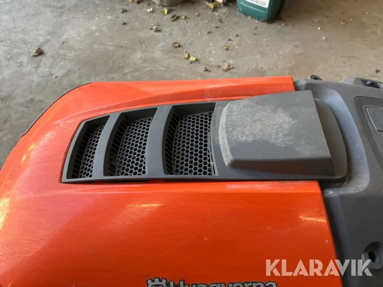 Billede 12 - Græsslåmaskine Husqvarna LTH 151