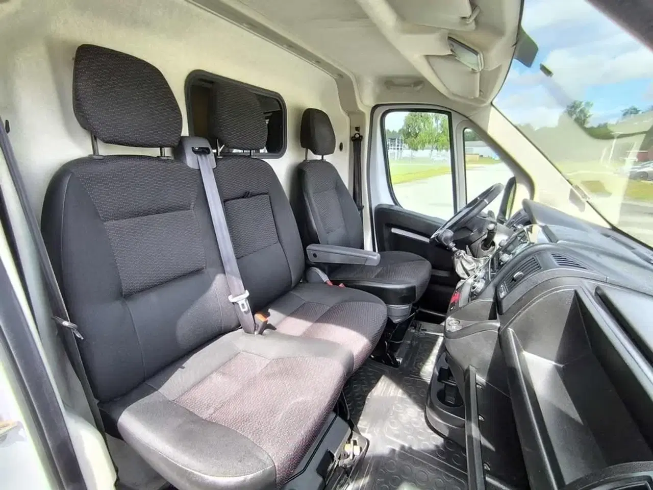 Billede 11 - Peugeot Boxer 435 2,2 BlueHDi 165 L4H3 Premium