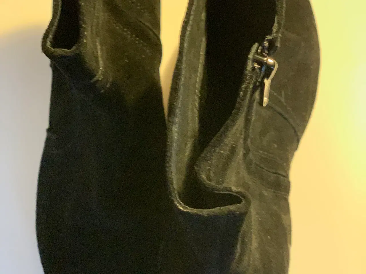 Billede 2 - Støvlet