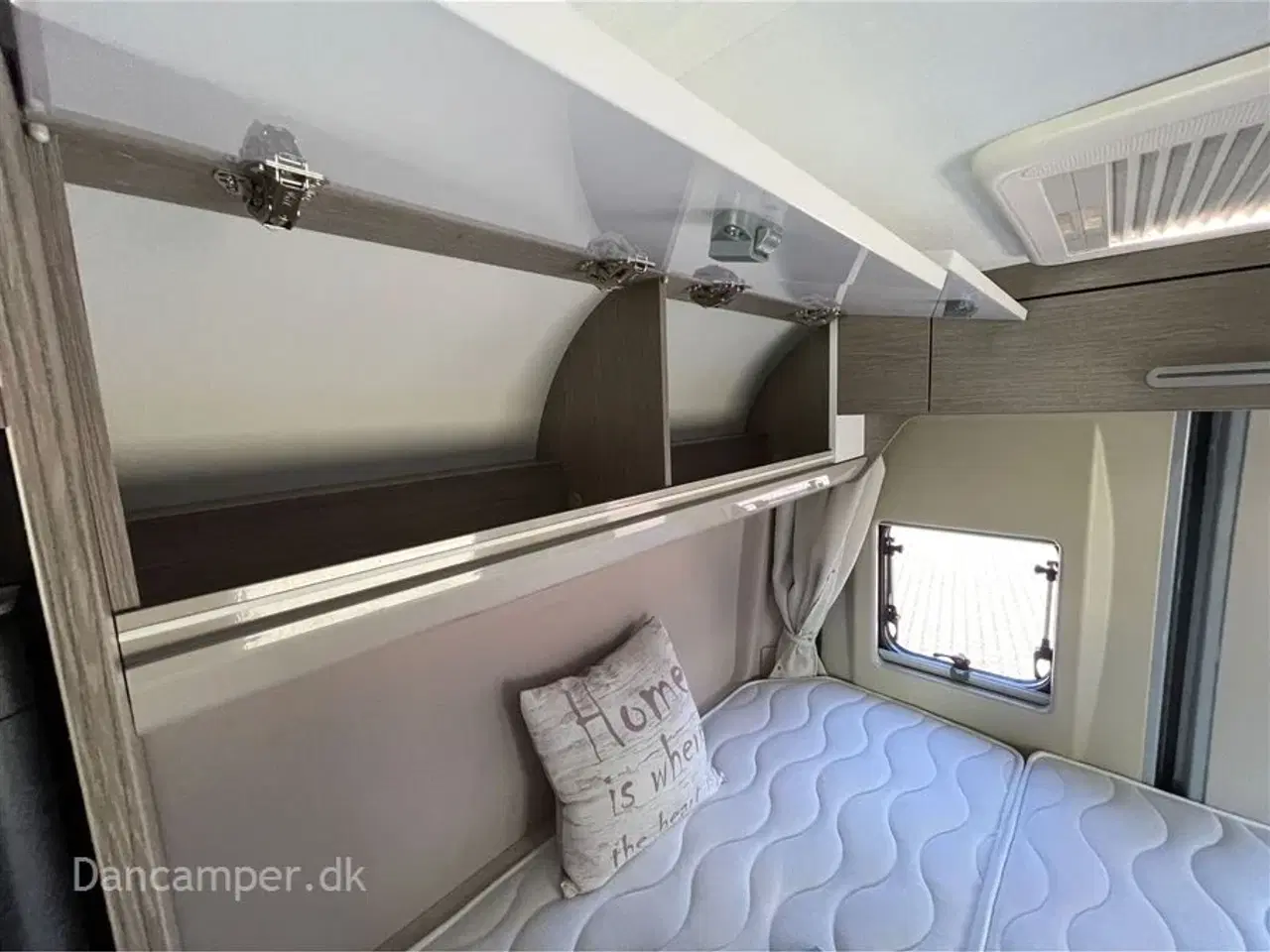 Billede 25 - 2022 - Chausson Premium Road Line   Kommissionsbil!  Speciallakering, 9 trins automatgear, 160 Hk,  træk og skyroof