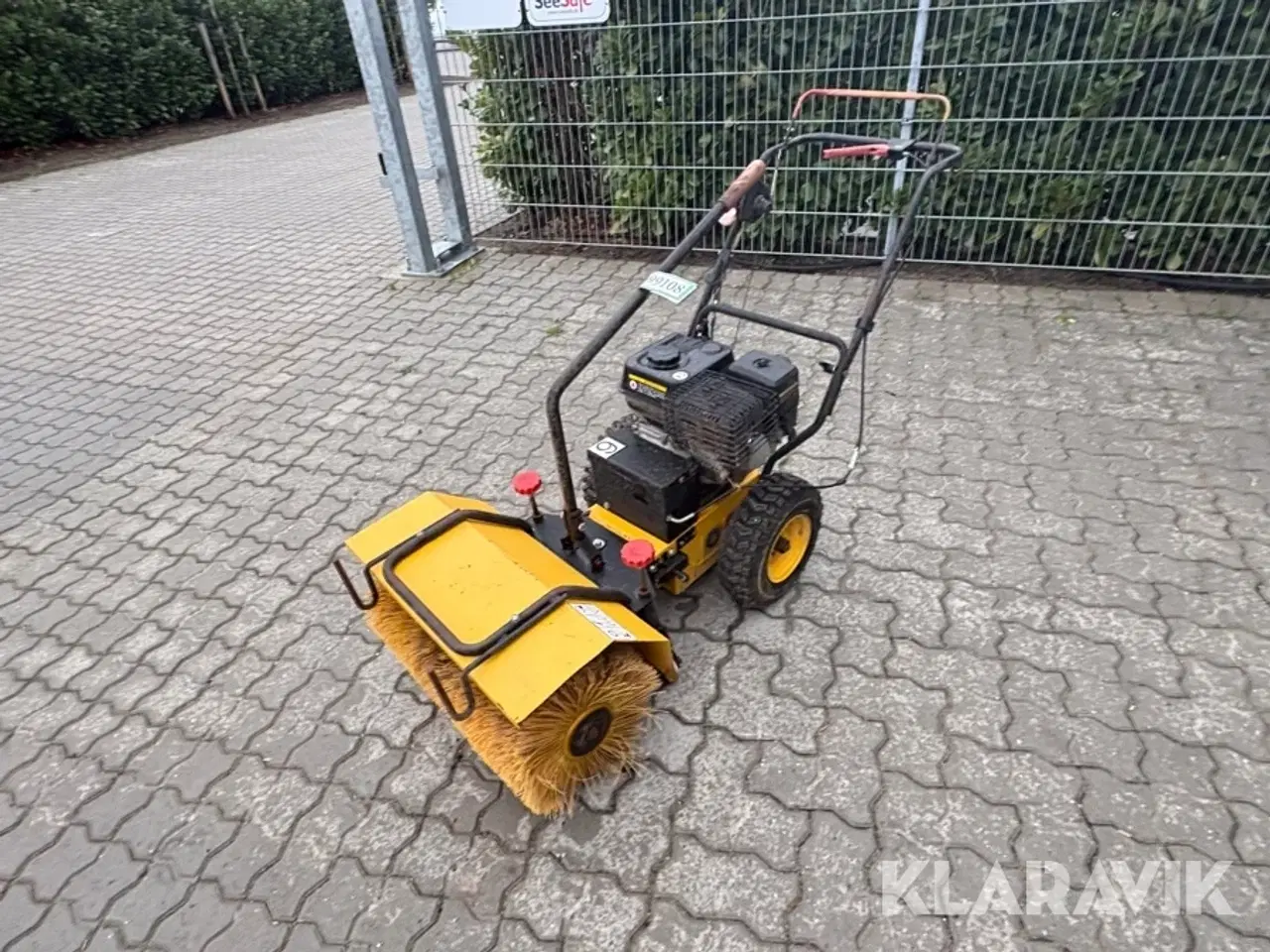 Billede 1 - Fejemaskine