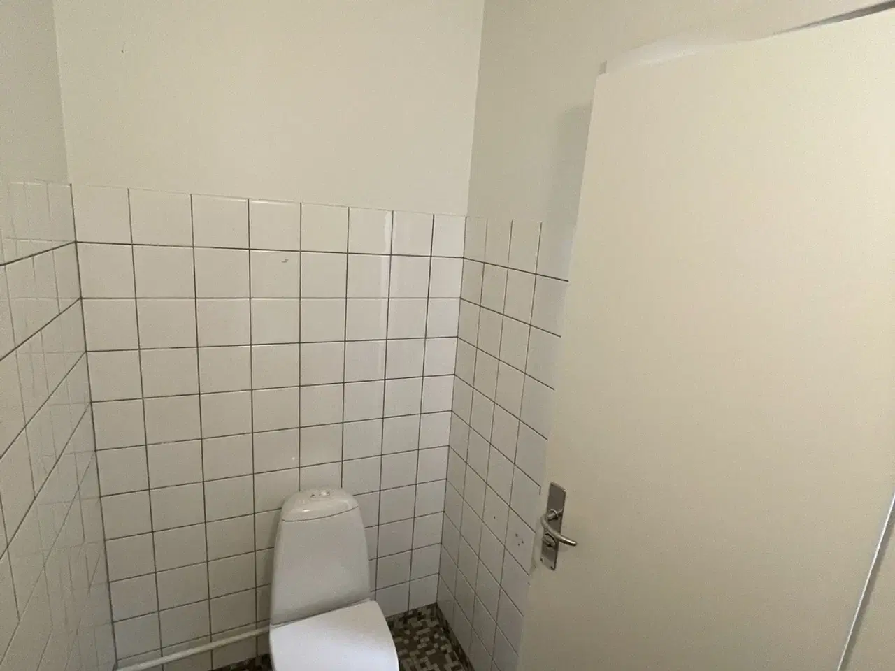 Billede 3 - Lagerlokale til leje på Falkoner Alle 53.