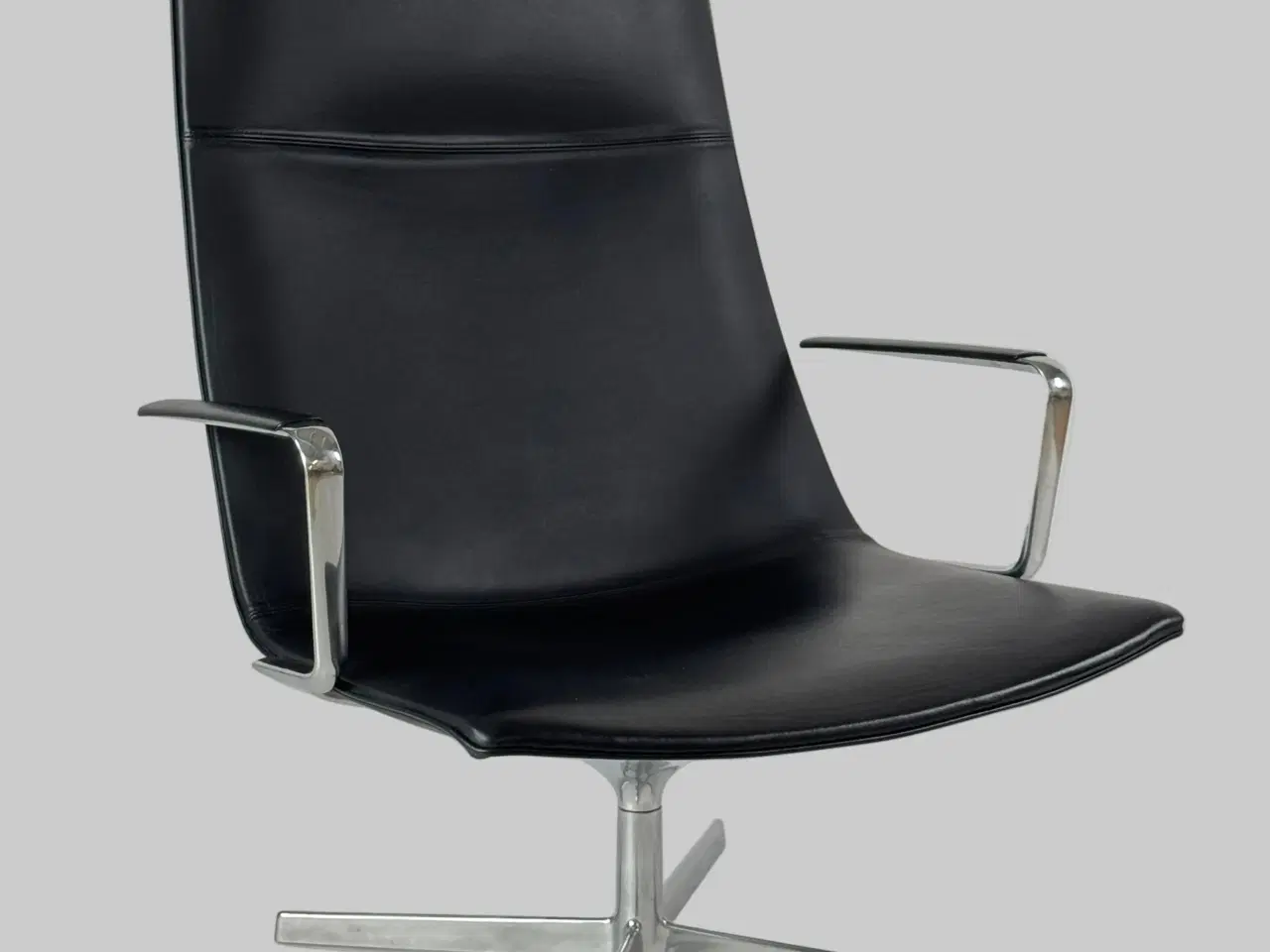 Billede 1 - Arper Catifa 70 Loungestol – Sort med Krom Stel Læder