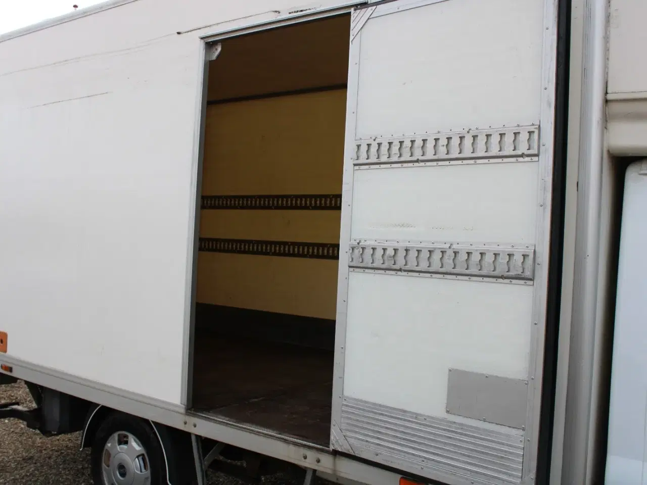 Billede 13 - Ford Transit 350LF Van 2,2 TDCi 155 Trend Alukasse