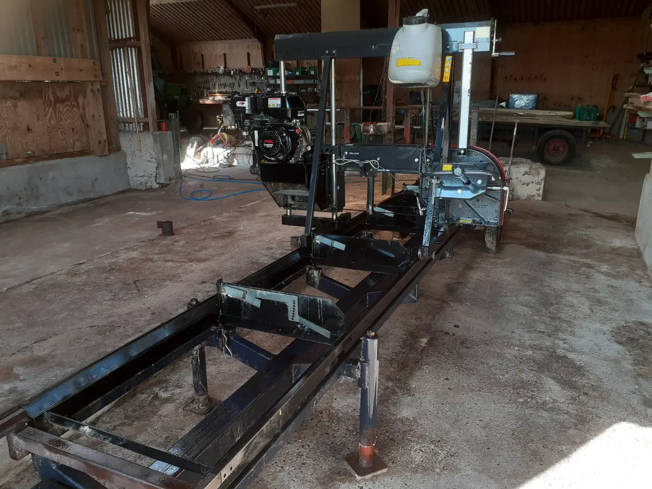 Billede 4 - Jonsered mobilsavværk m. 12 hk benzinmotor