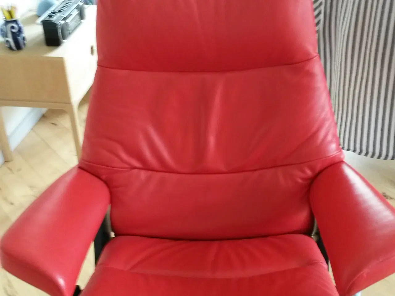Billede 3 - stressless view med skammel i str medium