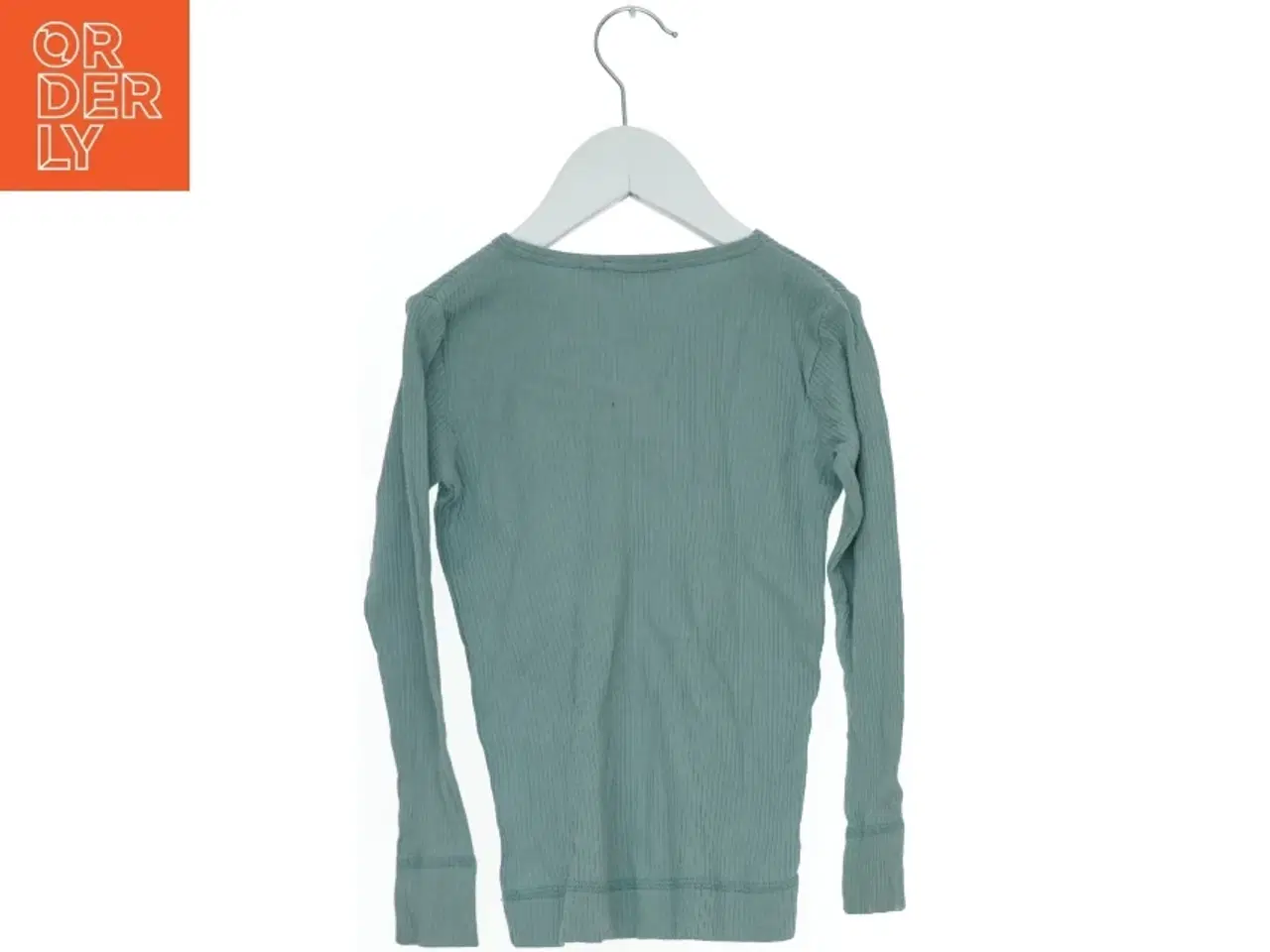 Billede 2 - Langærmet ribbet bluse med knapper fra MarMar (str. 110)