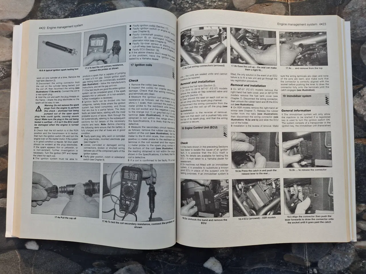 Billede 3 - Yamaha MT-07 Haynes service repair manual bog