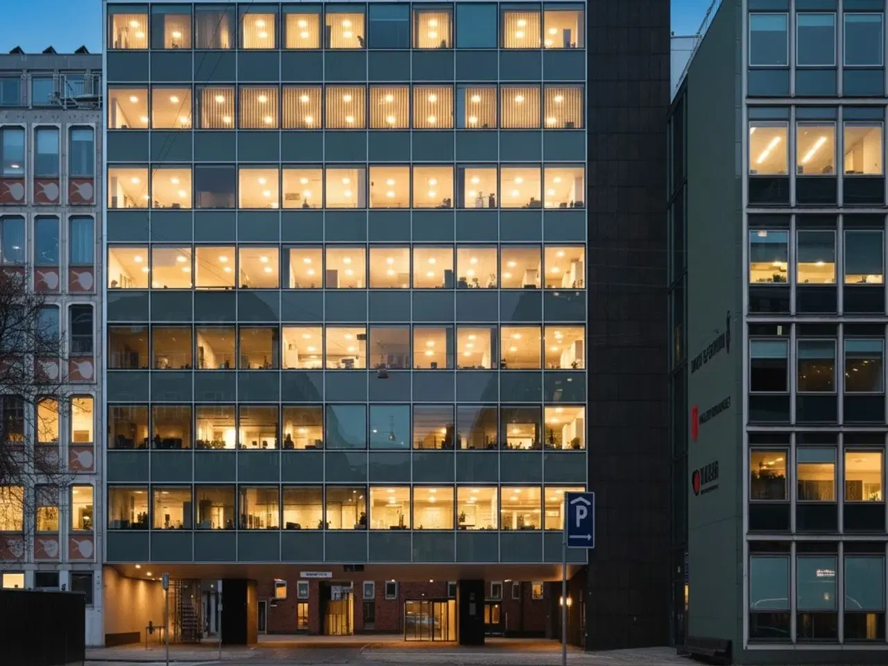 Billede 1 - En markant og centralt placeret kontorejendom i København V