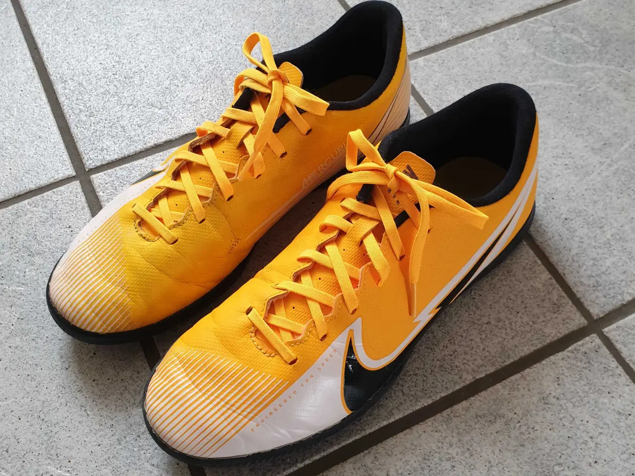 Billede 2 - Indendørssko str 42,5