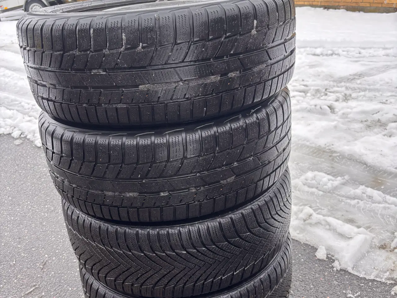 Billede 1 - Stålfælge med vinterdæk på 