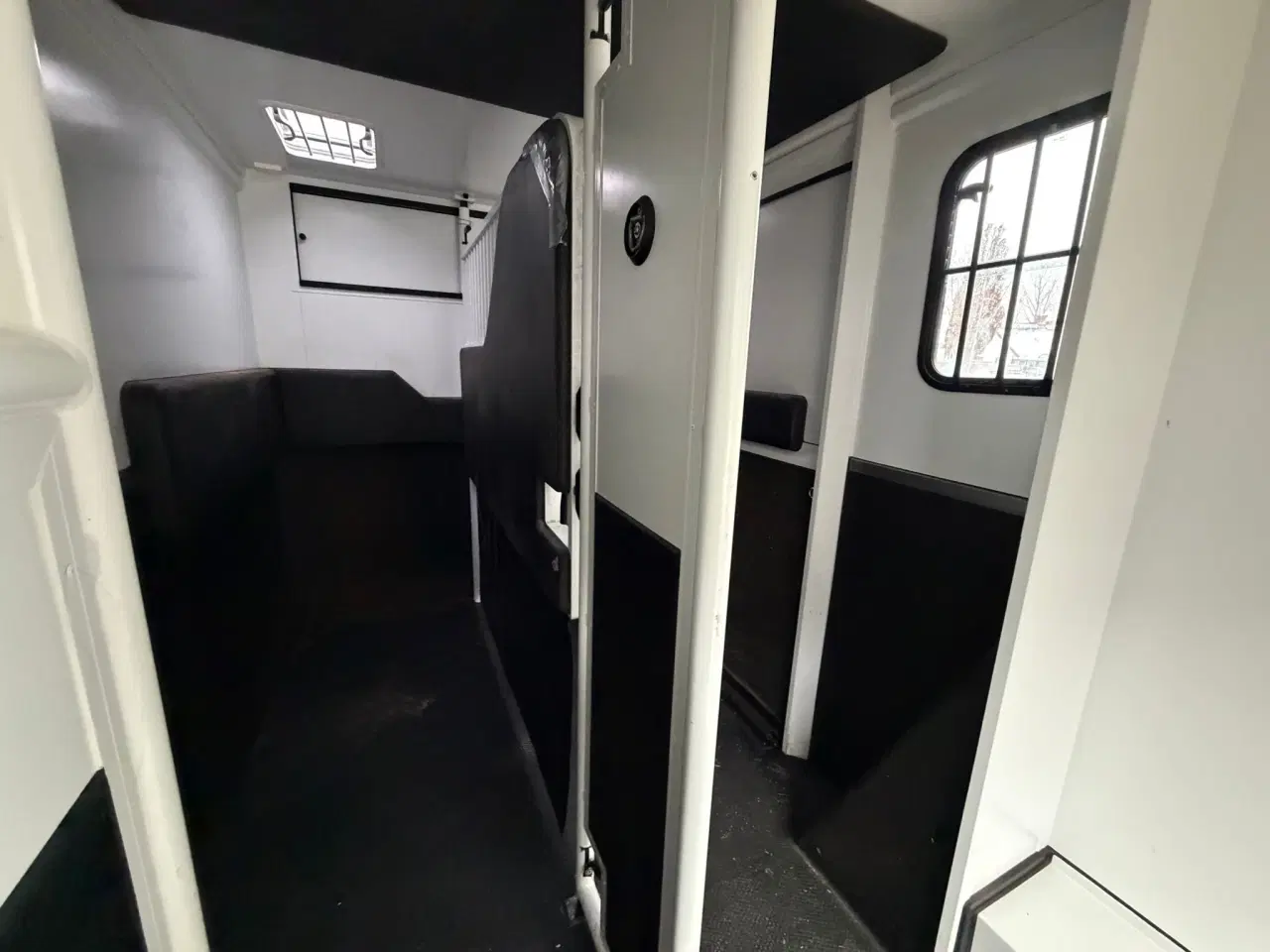 Billede 11 - MAN TGE 3.180 A8 L4, Hestetransporter