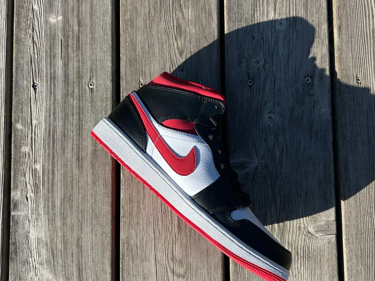Billede 2 - Jordan 1 Mid “Gym Red” i str. 42.5