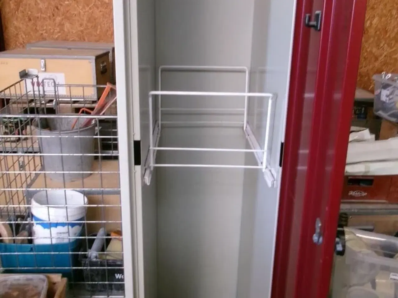 Billede 2 - Computer/vasketøjsskab