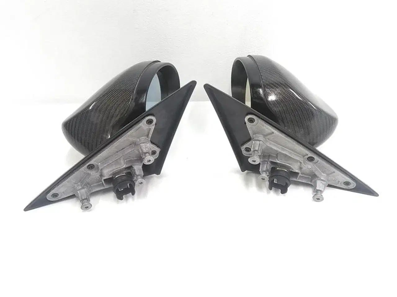 Billede 5 - Sidespejl Sæt Med "Carbon" spejlkapper monteret. (ikke ægte carbon) K22944 BMW E92 E93 E92LCI E93LCI