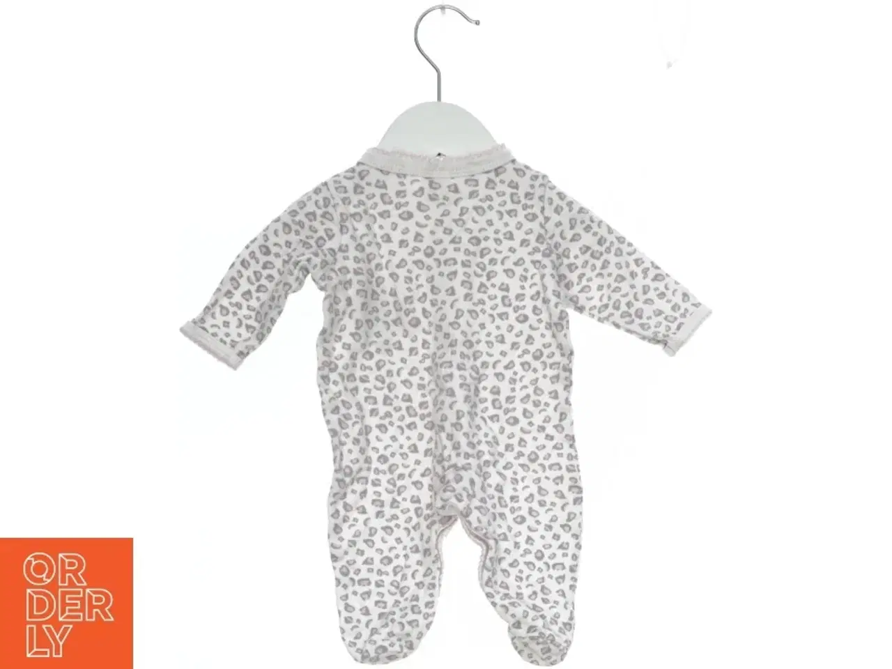 Billede 2 - Babysparkedragt med dyreprint og hjerte motiv fra Babyworks (str. 62)