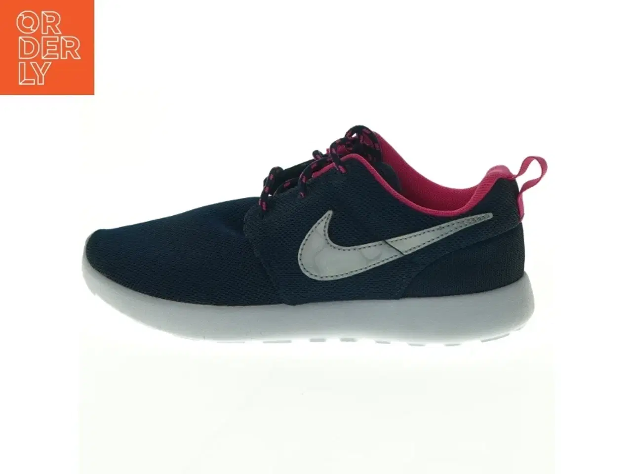 Billede 1 - NY Sneakers til piger fra Nike (str. 34)