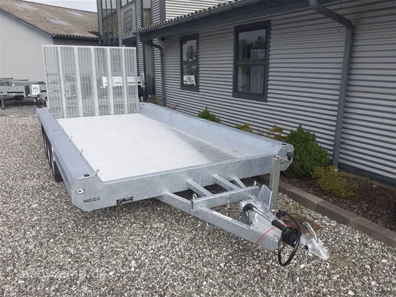 Billede 3 - 0 - Hulco Terrax 3 469x195   stærk og robust maskintrailer. 150 cm rampe. og ekstra lang lad længde. 3 aksler.