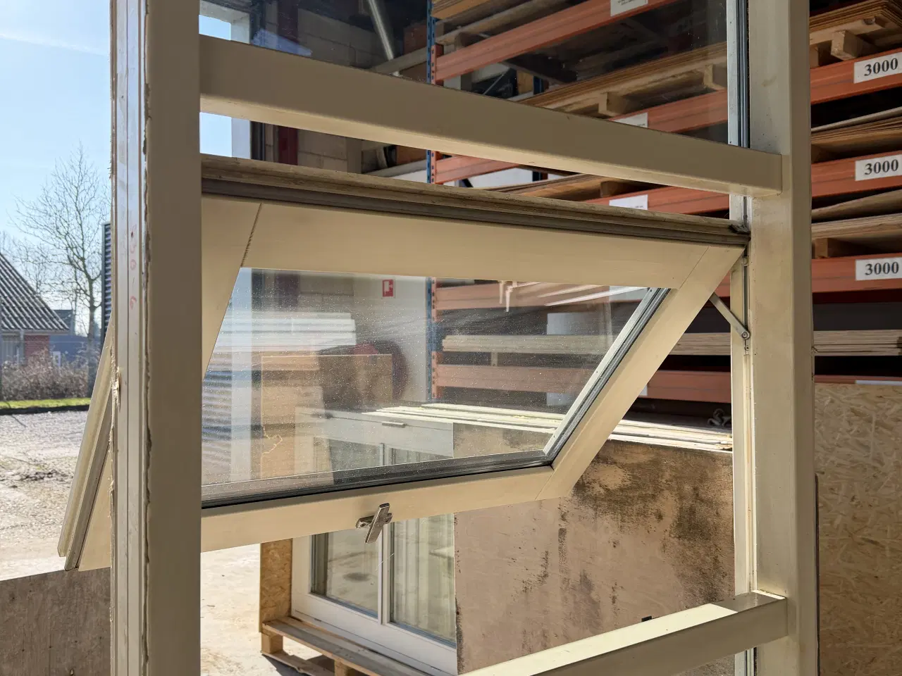 Billede 2 - Hvidt vinduesparti m. 1 vindue 