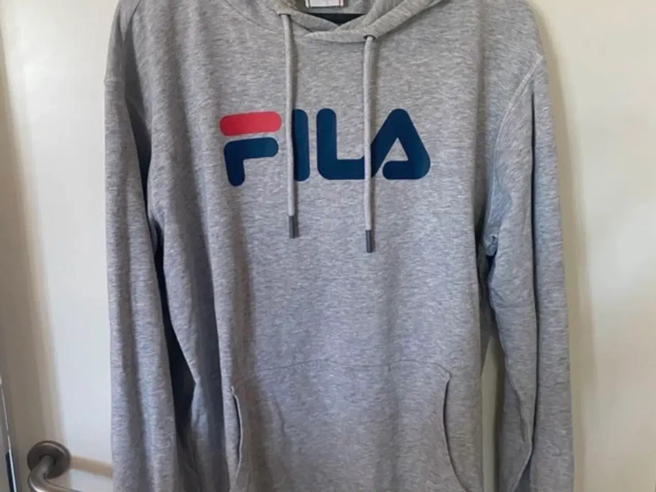 Billede 1 - Fila hætte trøje str M