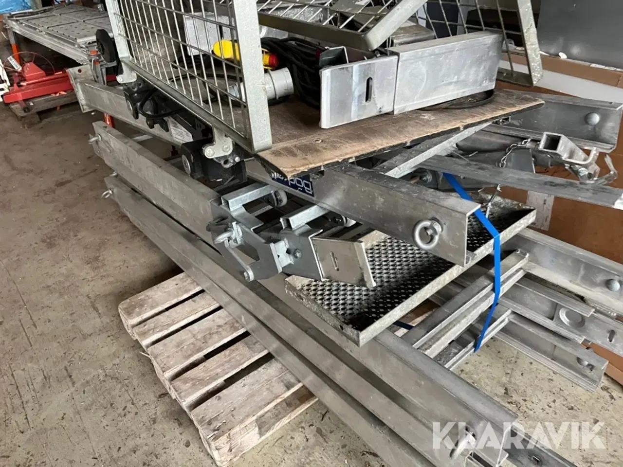 Billede 12 - Minilift materialelift Böcker