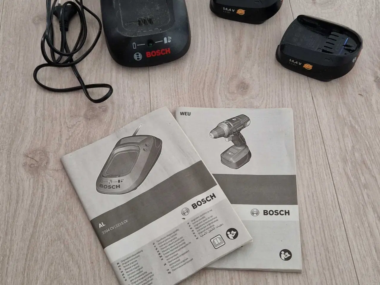 Billede 2 - Bosch 14,4 V 1,5 Ah batterier + lader