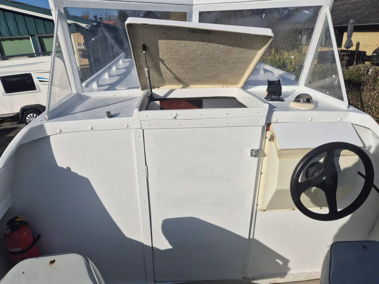 Billede 18 - Sejlklar motorbåd