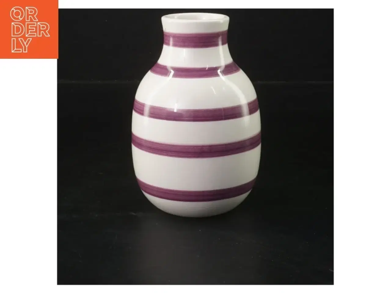 Billede 1 - Stribet vase fra K&#228;hler fra K&#228;hler (str. 7x12 cm)