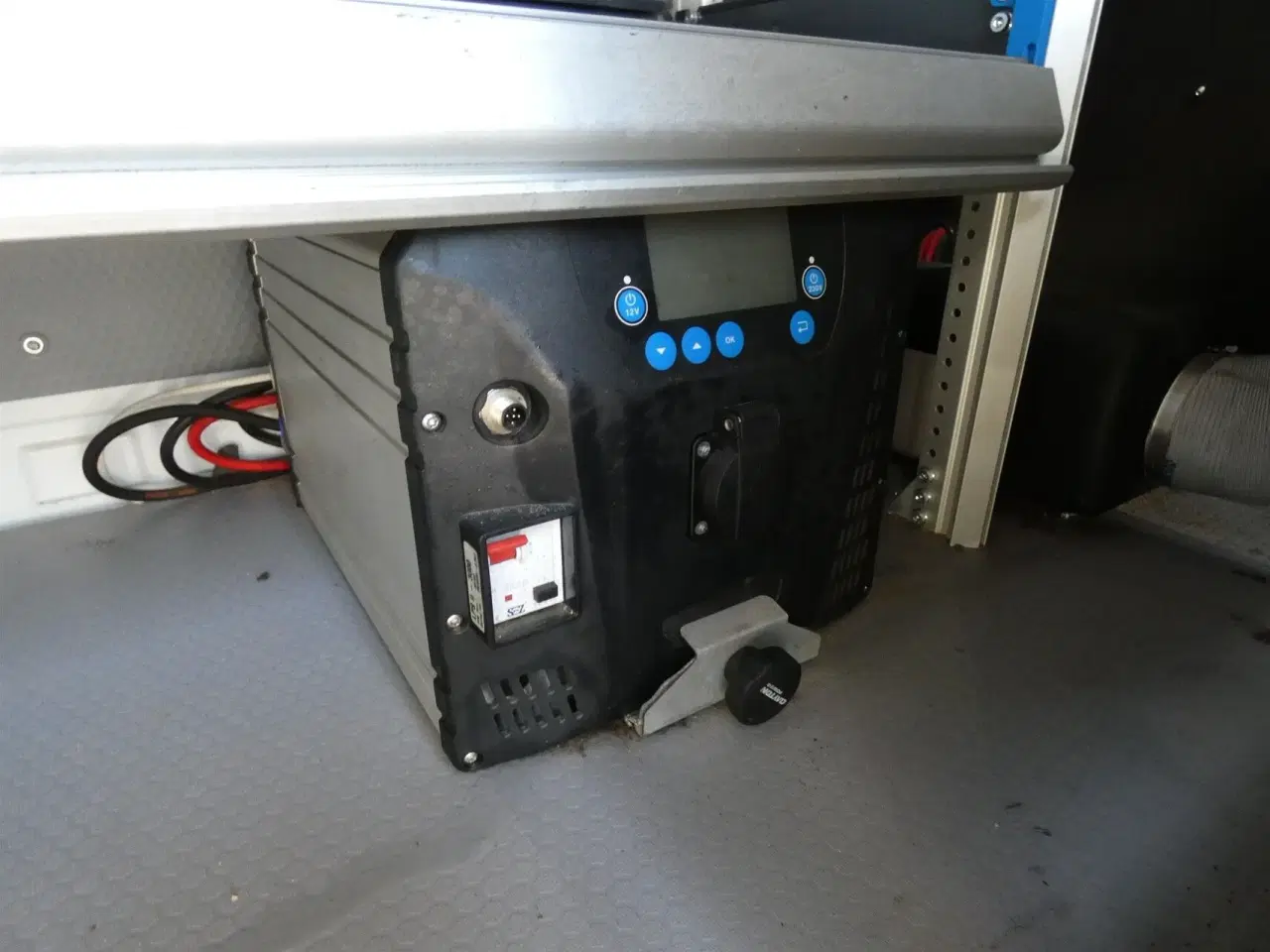 Billede 10 - Ford Transit 350 L2H2 2,0 TDCi Trend VÆRKSTEDBIL 130HK Van Man.