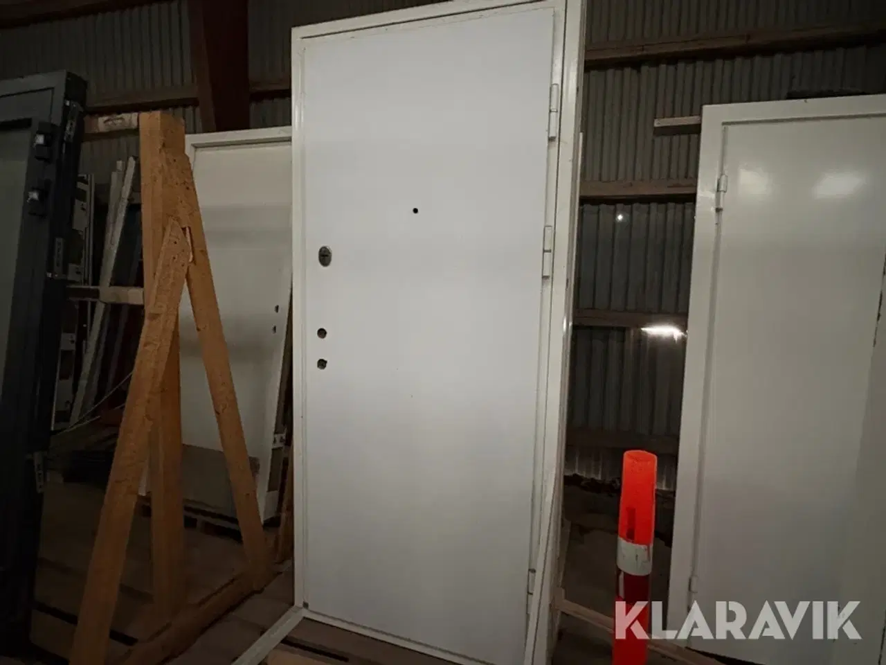 Billede 4 - Sikkerhedsdør Magnum venstre hvid glat med karm 1 styk