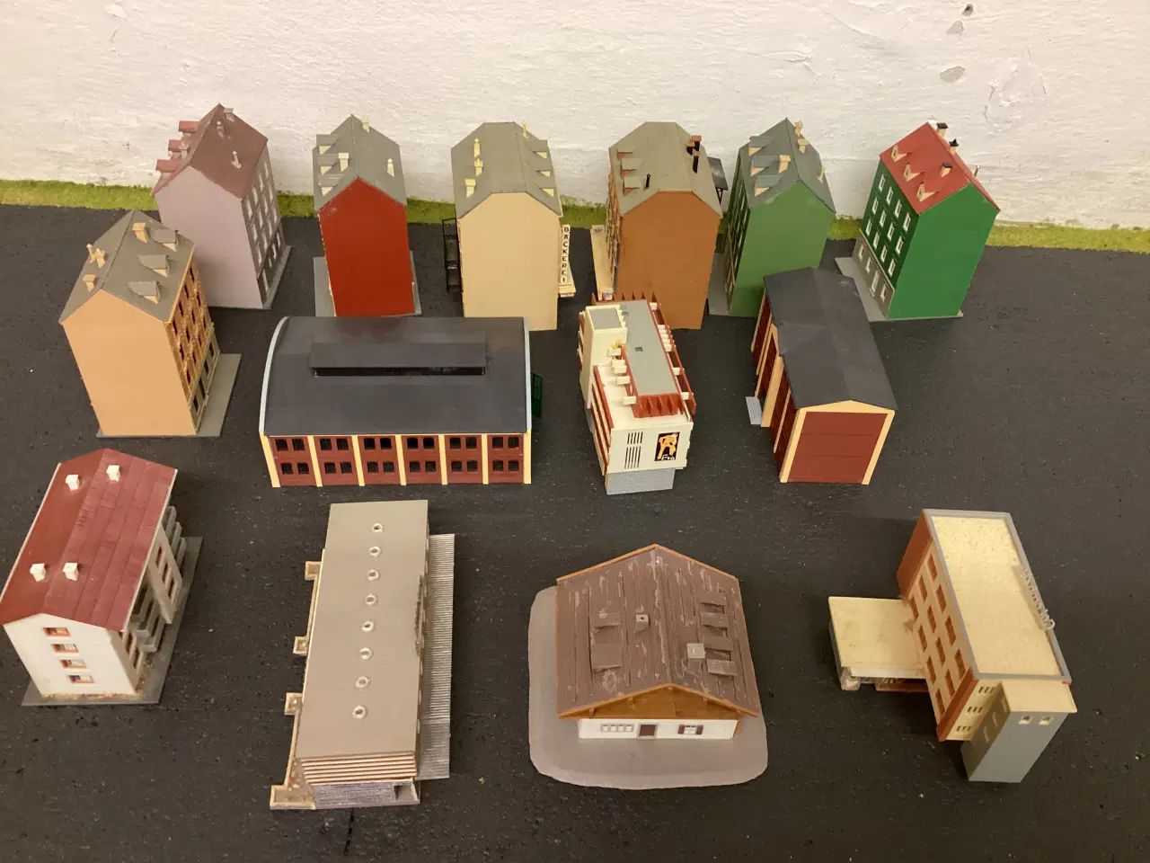 Billede 5 - Spor n huse og andet