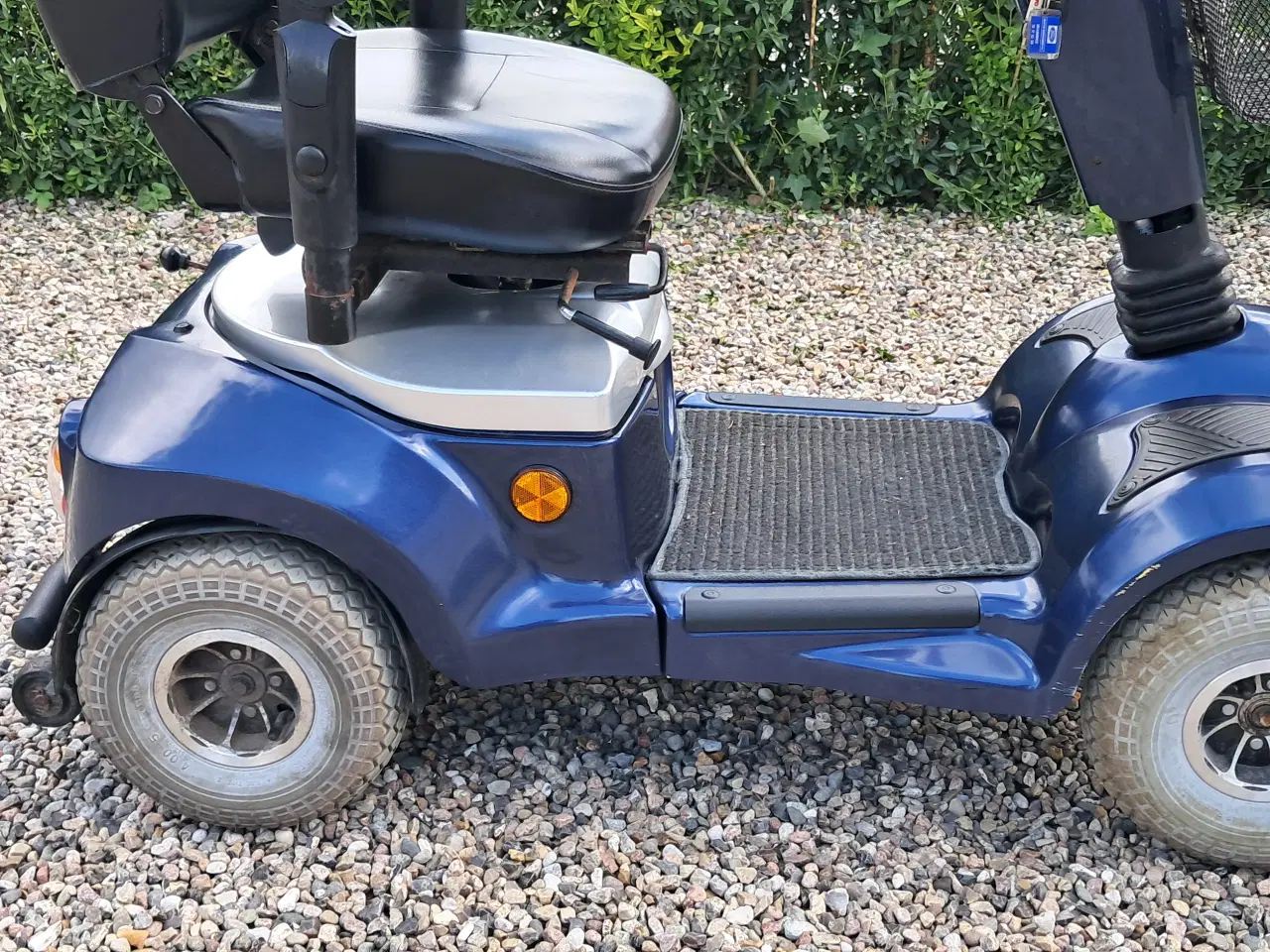 Billede 3 - 4 hjulet el-scooter. Kører godt