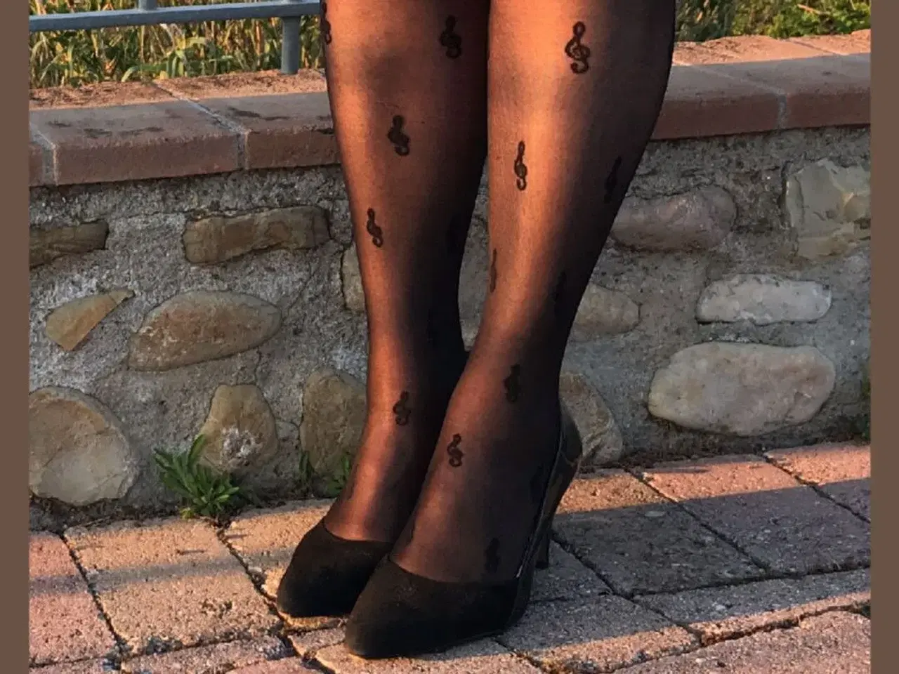 Billede 1 - Nylonstrømper til musikelskere