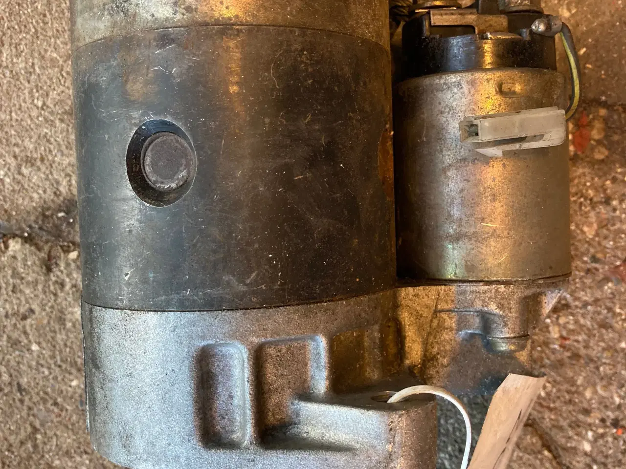 Billede 1 - Mazda 323 starter