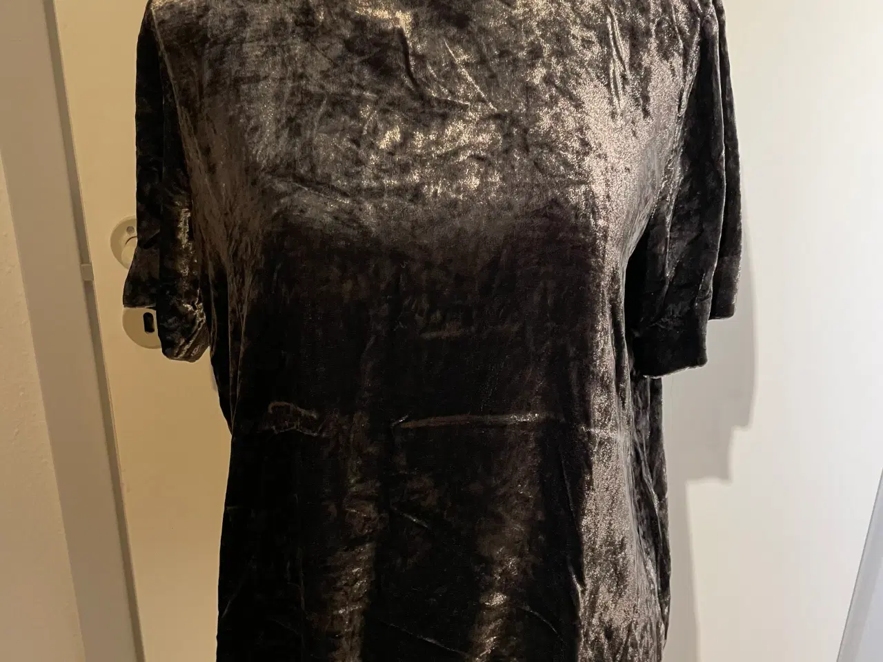 Billede 1 - COS - velour t-shirt