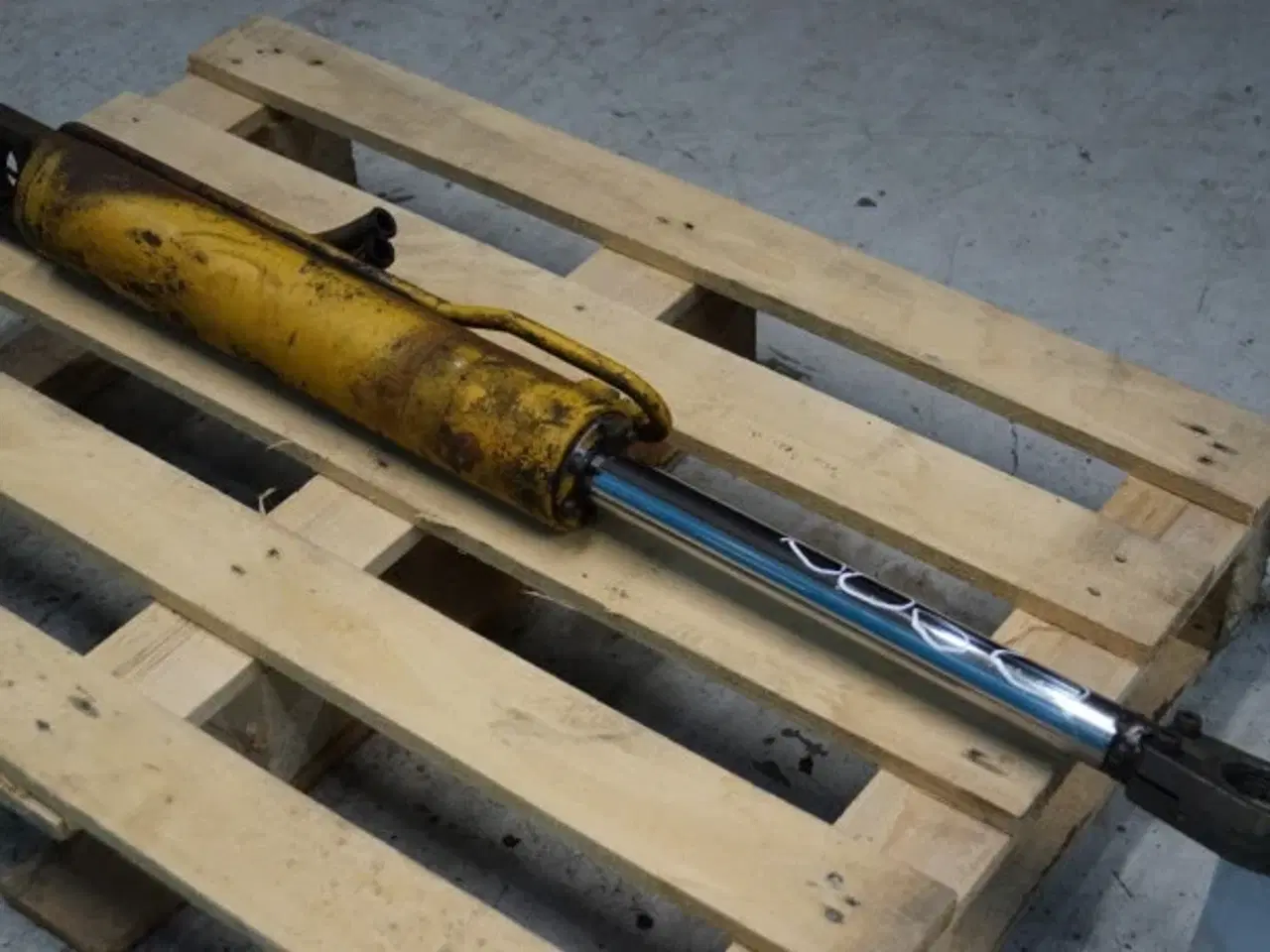 Billede 13 - Hydrema 805 Styrecylinder 330325