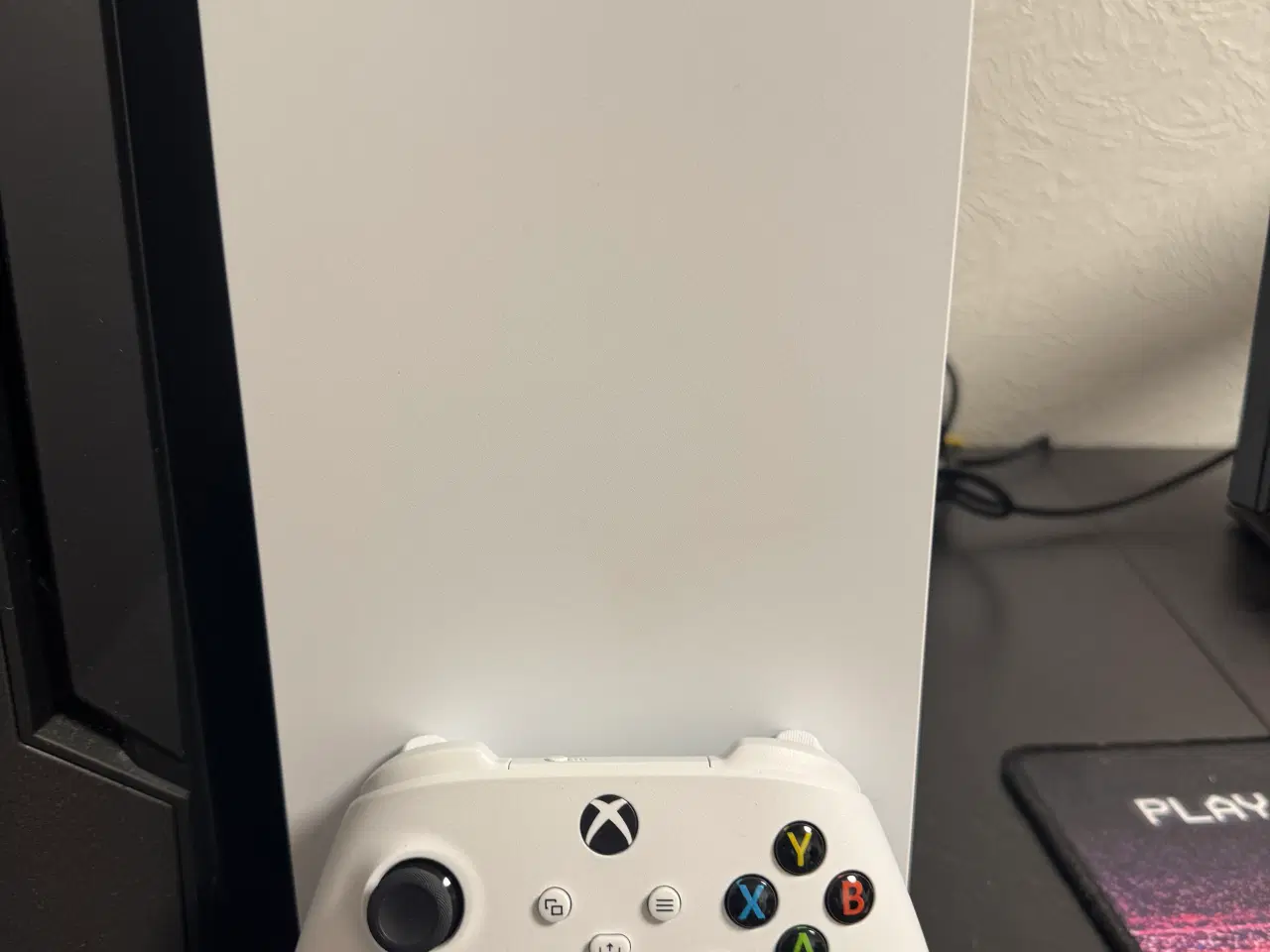 Billede 2 - Xbox Series X 1TB Digital (Hvid) m. Controller
