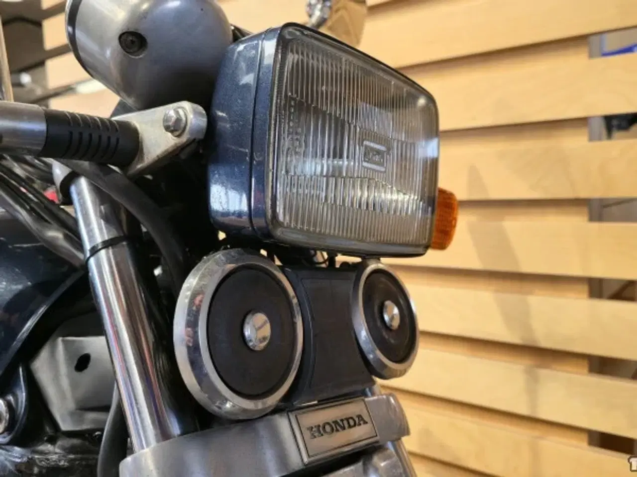 Billede 13 - Honda VF 700 Magna